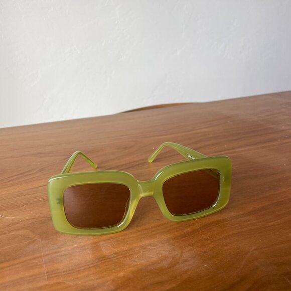 LU GOLDIE Mia Sunglasses - Leaf main image 2